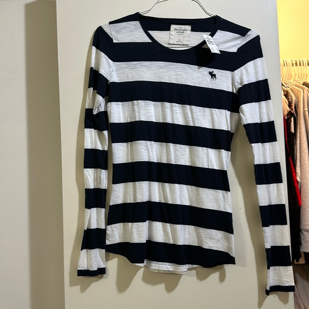 Abercrombie & Fitch long sleeve